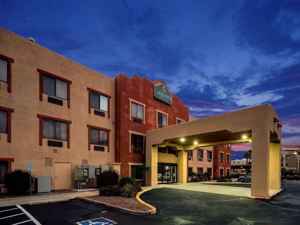 La Quinta Inn & Suites by Wyndham Nw Tucson/Marana Main image